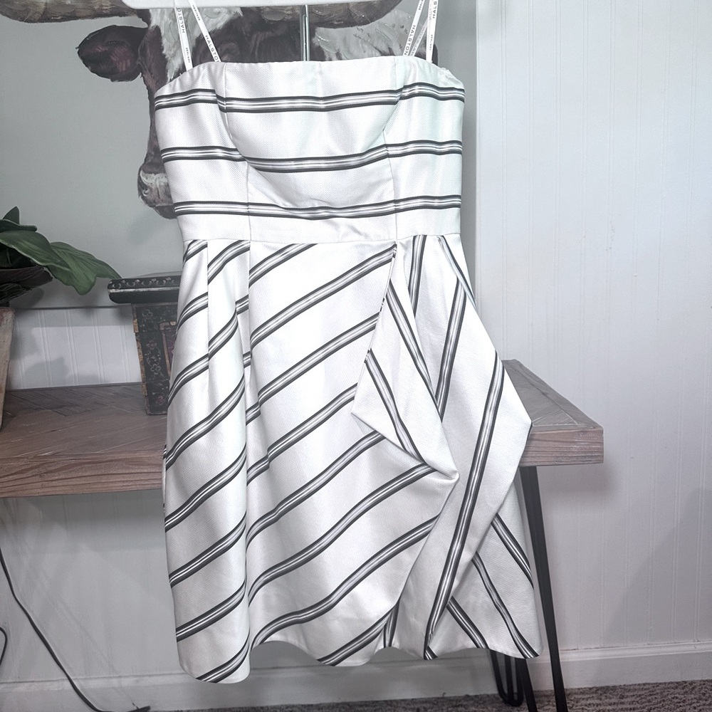 Halston strapless dress women’s size 6